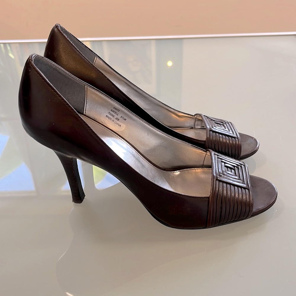 Calvin Klein “Katell” open toe pumps 9.5 brown 3.75” heel
